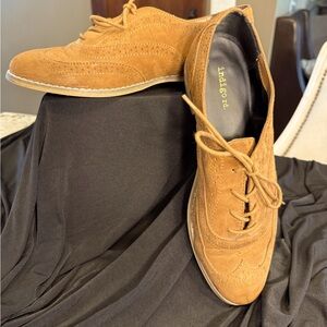 Indigo Faux suede oxford flats, sz 10